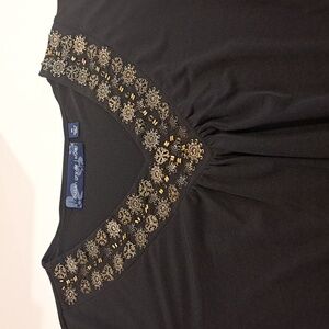 SUSAN GRAVER Style size medium black three quarter sleeve blouse